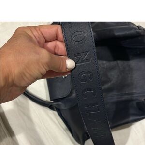 brand new worn once longchamps leather tote. navy blue.